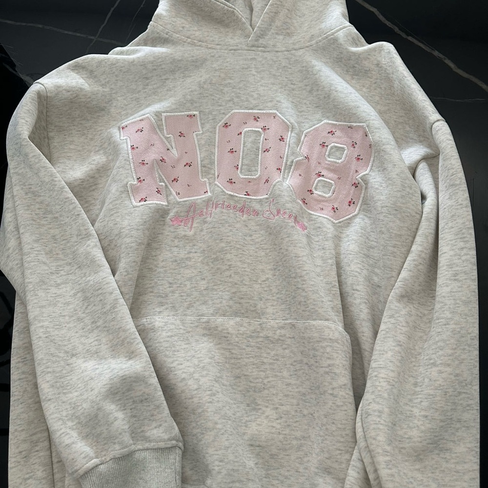 Aelferic Eden flower embroidery number hoodie